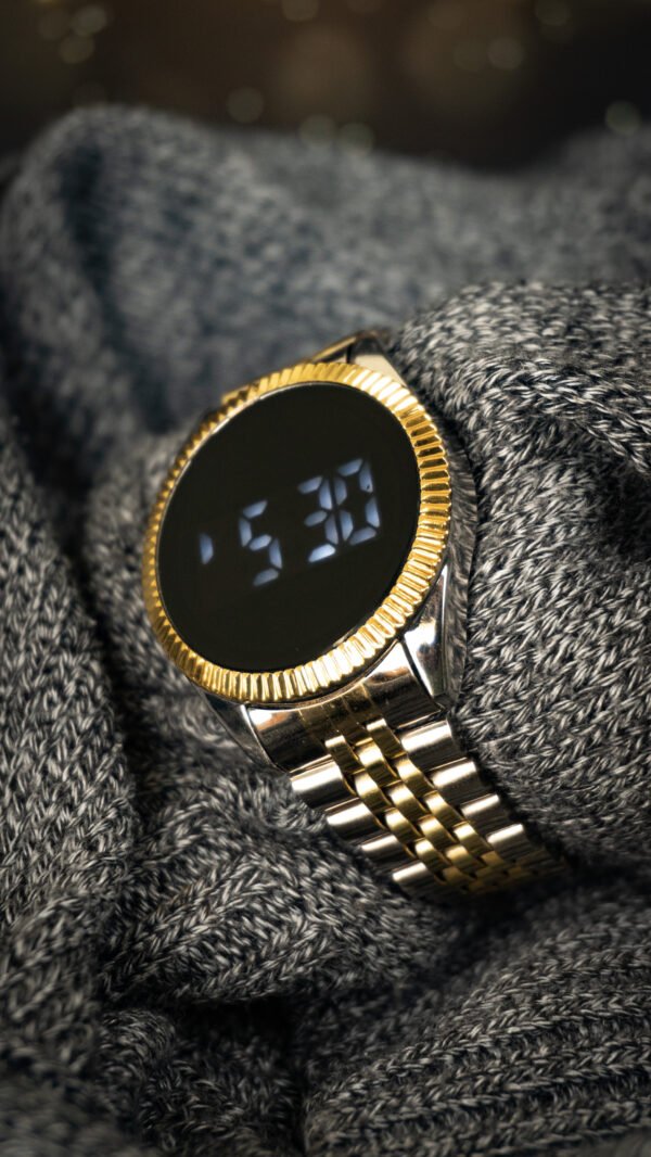 Reloj HR23